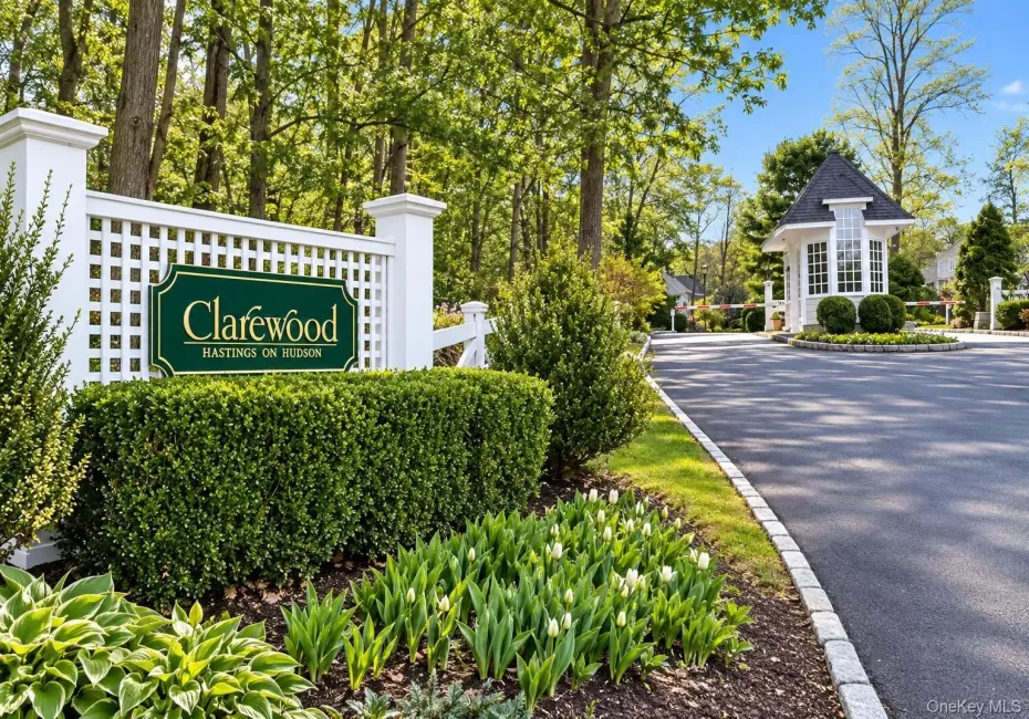 100 Clarewood Drive, Greenburgh, NY, 1 Bedroom Bedrooms, 3 Rooms Rooms,1 BathroomBathrooms,Residential,For Rent,Clarewood,0,1051032 100 Clarewood Drive, Greenburgh, NY, 1 Bedroom Bedrooms, 3 Rooms Rooms,1 BathroomBathrooms,Residential,For Rent,Clarewood,0,1051032