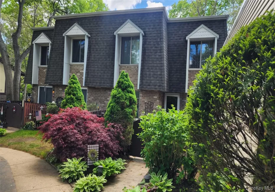 175 Cambridge Drive, Brookhaven, NY, 2 Bedrooms Bedrooms, 5 Rooms Rooms,1 BathroomBathrooms,Residential,For Rent,Cambridge,0,984718 175 Cambridge Drive, Brookhaven, NY, 2 Bedrooms Bedrooms, 5 Rooms Rooms,1 BathroomBathrooms,Residential,For Rent,Cambridge,0,984718