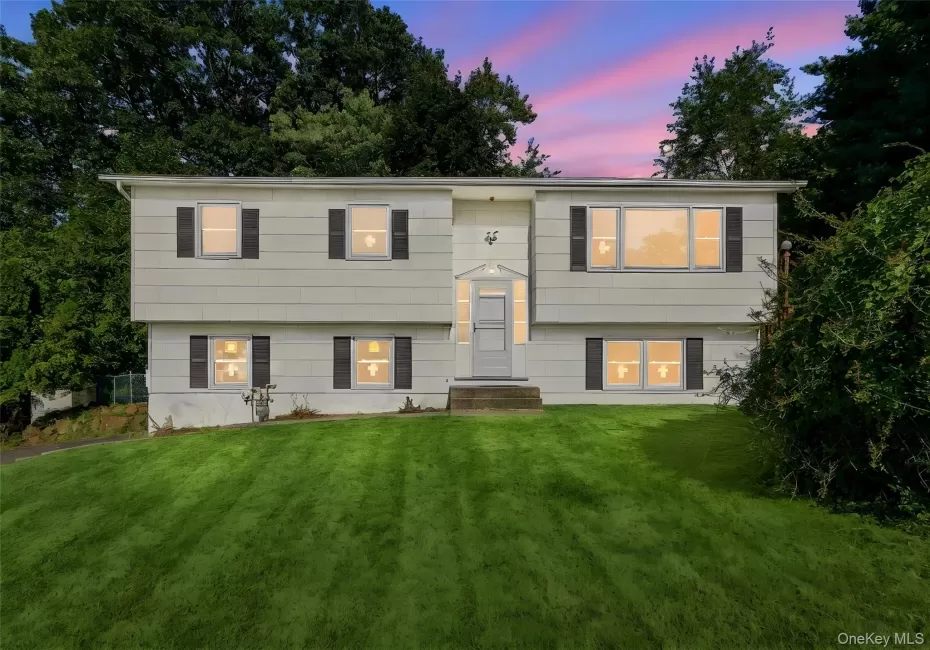 1 Delaware Drive, Clarkstown, NY, 4 Bedrooms Bedrooms, 7 Rooms Rooms,2 BathroomsBathrooms,Residential,For Rent,Delaware,0,1050089 1 Delaware Drive, Clarkstown, NY, 4 Bedrooms Bedrooms, 7 Rooms Rooms,2 BathroomsBathrooms,Residential,For Rent,Delaware,0,1050089