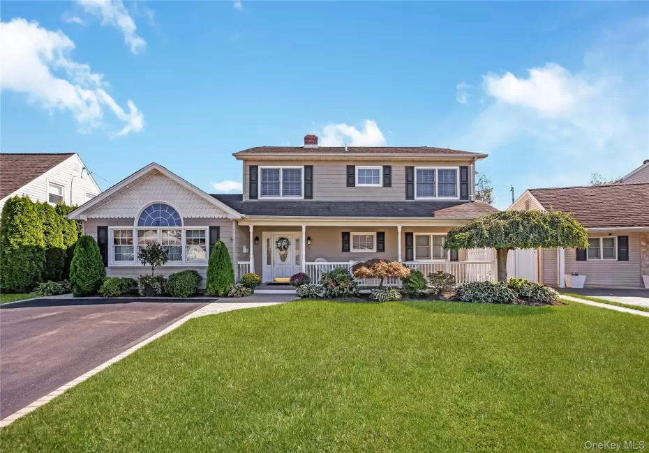 42 Grey Lane, Hempstead, NY, 5 Bedrooms Bedrooms, 10 Rooms Rooms,2 BathroomsBathrooms,Residential,For Rent,Grey,0,1050522 42 Grey Lane, Hempstead, NY, 5 Bedrooms Bedrooms, 10 Rooms Rooms,2 BathroomsBathrooms,Residential,For Rent,Grey,0,1050522