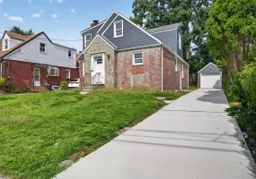 33 Carol Street, Hempstead, NY, 5 Bedrooms Bedrooms, 8 Rooms Rooms,3 BathroomsBathrooms,Residential,For Rent,Carol,0,1051153 33 Carol Street, Hempstead, NY, 5 Bedrooms Bedrooms, 8 Rooms Rooms,3 BathroomsBathrooms,Residential,For Rent,Carol,0,1051153