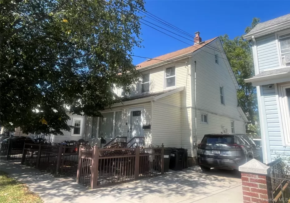 164-33 77th Avenue, New York, NY, 5 Bedrooms Bedrooms, 9 Rooms Rooms,2 BathroomsBathrooms,Residential,For Rent,77th,0,1051213 164-33 77th Avenue, New York, NY, 5 Bedrooms Bedrooms, 9 Rooms Rooms,2 BathroomsBathrooms,Residential,For Rent,77th,0,1051213