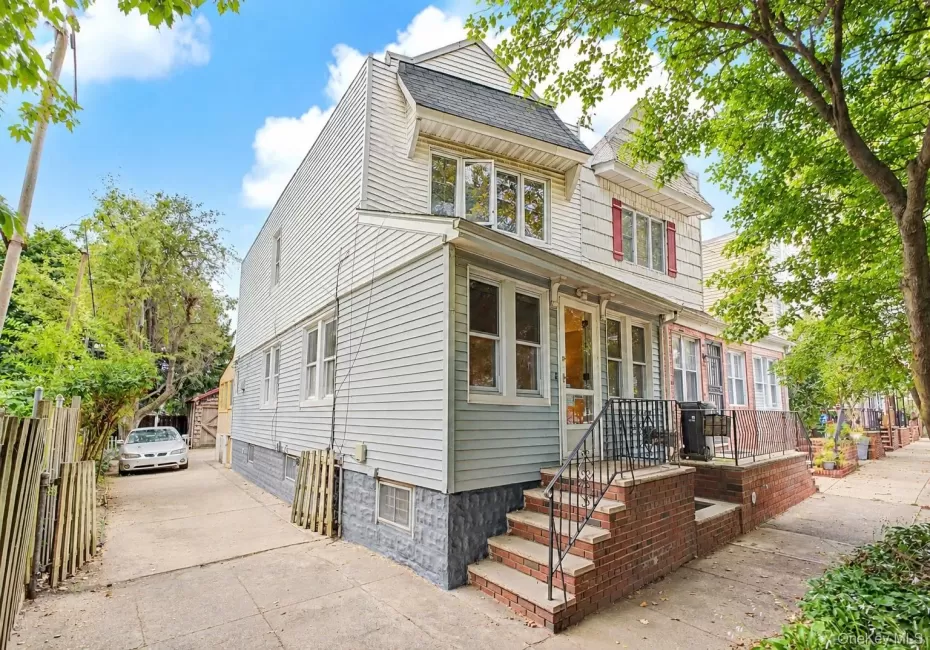 6128 62nd Street, New York, NY, 3 Bedrooms Bedrooms, 7 Rooms Rooms,2 BathroomsBathrooms,Residential,For Rent,62nd,0,1051148 6128 62nd Street, New York, NY, 3 Bedrooms Bedrooms, 7 Rooms Rooms,2 BathroomsBathrooms,Residential,For Rent,62nd,0,1051148