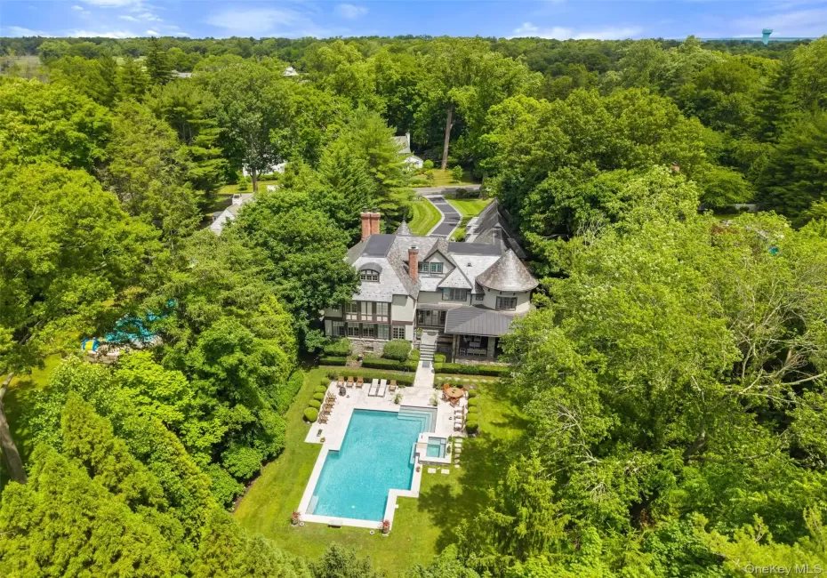 10 Broadmoor Road, Scarsdale, NY, 5 Bedrooms Bedrooms, 13 Rooms Rooms,6 BathroomsBathrooms,Residential,For Rent,Broadmoor,0,1046176 10 Broadmoor Road, Scarsdale, NY, 5 Bedrooms Bedrooms, 13 Rooms Rooms,6 BathroomsBathrooms,Residential,For Rent,Broadmoor,0,1046176