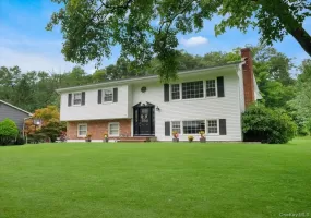 1 Park Lane, Clarkstown, NY, 4 Bedrooms Bedrooms, 11 Rooms Rooms,2 BathroomsBathrooms,Residential,For Rent,Park,0,1050299 1 Park Lane, Clarkstown, NY, 4 Bedrooms Bedrooms, 11 Rooms Rooms,2 BathroomsBathrooms,Residential,For Rent,Park,0,1050299