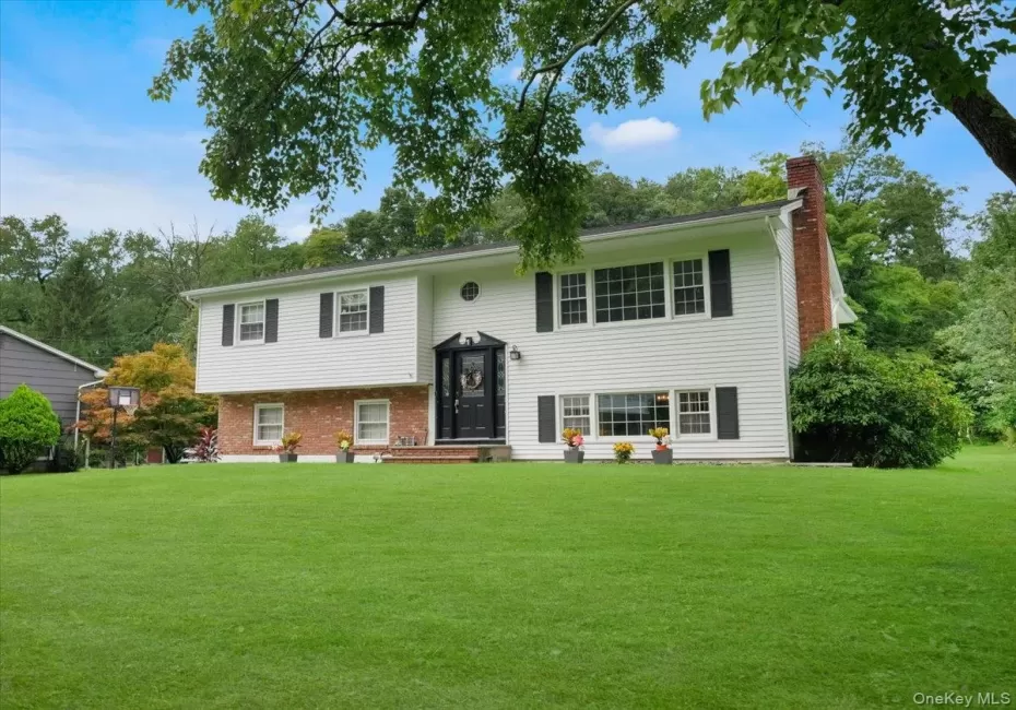 1 Park Lane, Clarkstown, NY, 4 Bedrooms Bedrooms, 11 Rooms Rooms,2 BathroomsBathrooms,Residential,For Rent,Park,0,1050299 1 Park Lane, Clarkstown, NY, 4 Bedrooms Bedrooms, 11 Rooms Rooms,2 BathroomsBathrooms,Residential,For Rent,Park,0,1050299