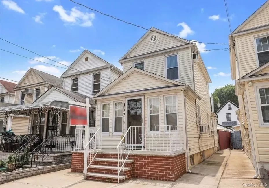 8818 201st Street, New York, NY, 3 Bedrooms Bedrooms, 8 Rooms Rooms,2 BathroomsBathrooms,Residential,For Rent,201st,0,1051212 8818 201st Street, New York, NY, 3 Bedrooms Bedrooms, 8 Rooms Rooms,2 BathroomsBathrooms,Residential,For Rent,201st,0,1051212