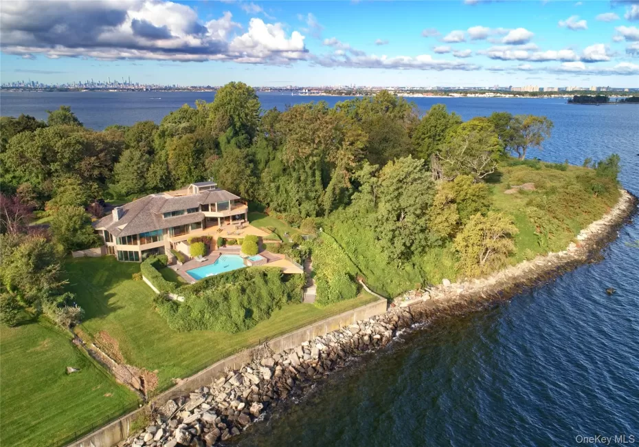 15 Gatsby Lane, North Hempstead, NY, 5 Bedrooms Bedrooms, 11 Rooms Rooms,6 BathroomsBathrooms,Residential,For Rent,Gatsby,0,1050476 15 Gatsby Lane, North Hempstead, NY, 5 Bedrooms Bedrooms, 11 Rooms Rooms,6 BathroomsBathrooms,Residential,For Rent,Gatsby,0,1050476