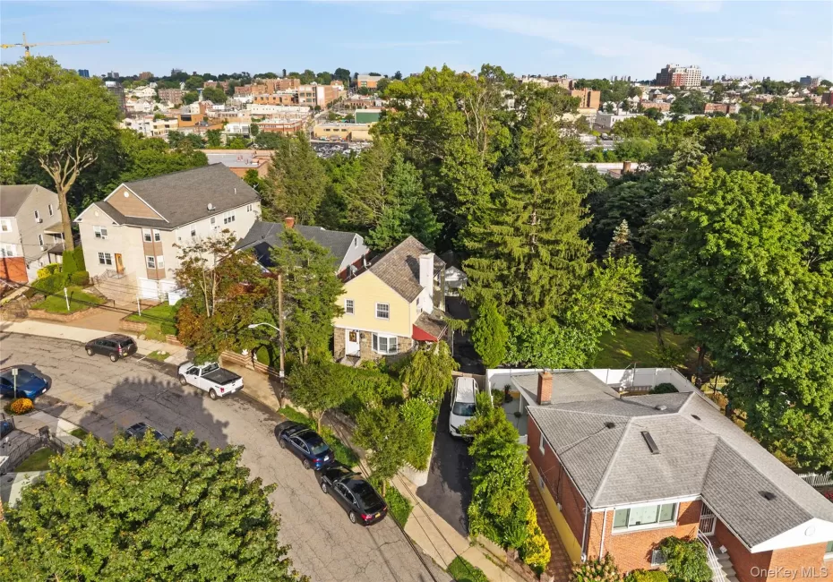 134 Hart Avenue, Yonkers, NY, 2 Bedrooms Bedrooms, 4 Rooms Rooms,2 BathroomsBathrooms,Residential,For Rent,Hart,0,1051021 134 Hart Avenue, Yonkers, NY, 2 Bedrooms Bedrooms, 4 Rooms Rooms,2 BathroomsBathrooms,Residential,For Rent,Hart,0,1051021