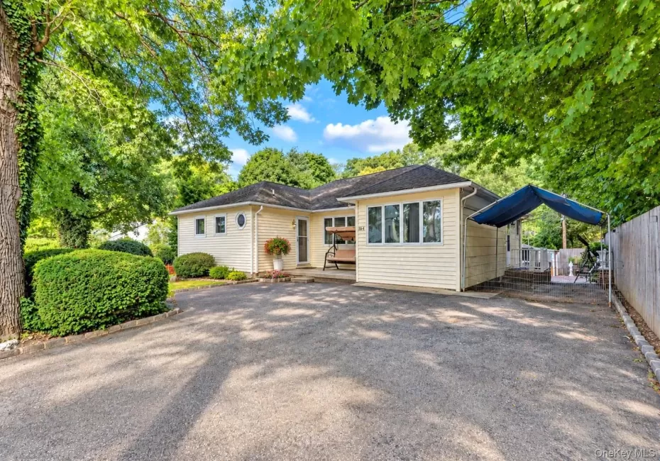164 Landing Road, Glen Cove, NY, 3 Bedrooms Bedrooms, 7 Rooms Rooms,1 BathroomBathrooms,Residential,For Rent,Landing,0,1051188 164 Landing Road, Glen Cove, NY, 3 Bedrooms Bedrooms, 7 Rooms Rooms,1 BathroomBathrooms,Residential,For Rent,Landing,0,1051188