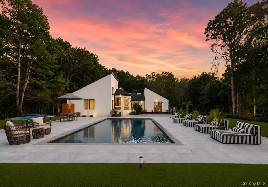 29 Blue Jay Way, East Hampton, NY, 4 Bedrooms Bedrooms, 12 Rooms Rooms,3 BathroomsBathrooms,Residential,For Rent,Blue Jay,0,1050879 29 Blue Jay Way, East Hampton, NY, 4 Bedrooms Bedrooms, 12 Rooms Rooms,3 BathroomsBathrooms,Residential,For Rent,Blue Jay,0,1050879