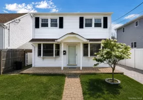 644 South 8th Street, West Babylon, NY, 5 Bedrooms Bedrooms, 7 Rooms Rooms,2 BathroomsBathrooms,Residential,For Rent,8th Street,0,1044175 644 South 8th Street, West Babylon, NY, 5 Bedrooms Bedrooms, 7 Rooms Rooms,2 BathroomsBathrooms,Residential,For Rent,8th Street,0,1044175