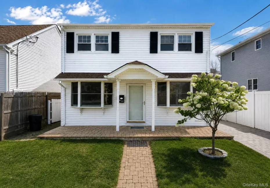 644 South 8th Street, West Babylon, NY, 5 Bedrooms Bedrooms, 7 Rooms Rooms,2 BathroomsBathrooms,Residential,For Rent,8th Street,0,1044175 644 South 8th Street, West Babylon, NY, 5 Bedrooms Bedrooms, 7 Rooms Rooms,2 BathroomsBathrooms,Residential,For Rent,8th Street,0,1044175