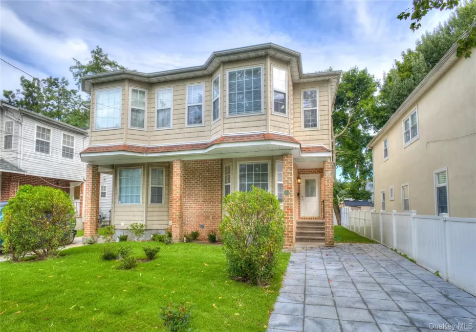 15B Mohegan Ave 15B Mohegan Ave