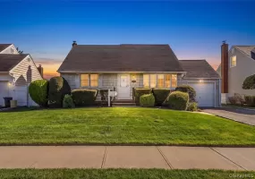 38 Croyden Lane, Oyster Bay, NY, 4 Bedrooms Bedrooms, 7 Rooms Rooms,1 BathroomBathrooms,Residential,For Rent,Croyden,0,1051273 38 Croyden Lane, Oyster Bay, NY, 4 Bedrooms Bedrooms, 7 Rooms Rooms,1 BathroomBathrooms,Residential,For Rent,Croyden,0,1051273
