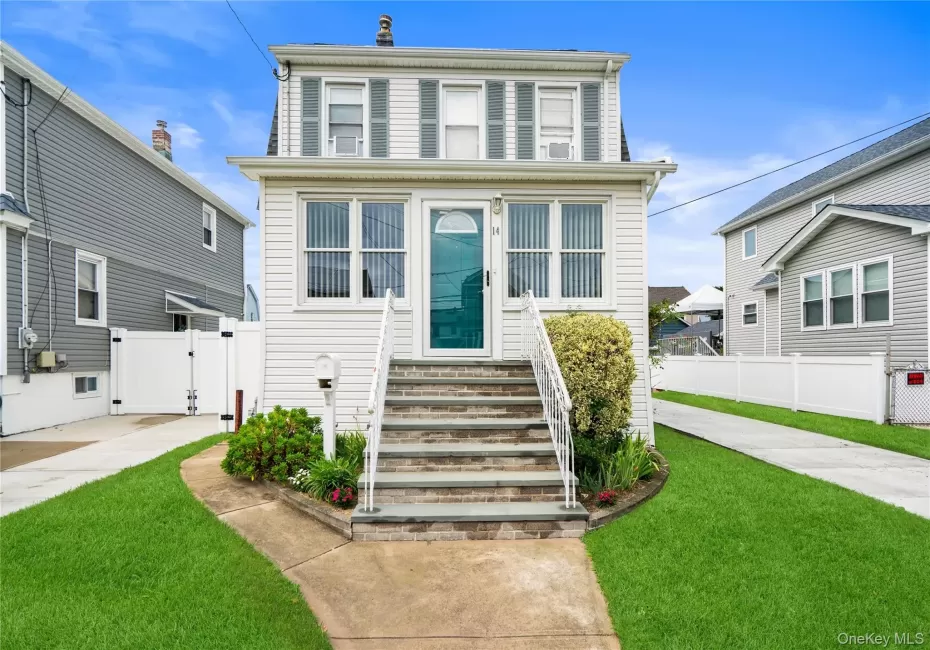14 Filbert Street, Hempstead, NY, 3 Bedrooms Bedrooms, 7 Rooms Rooms,1 BathroomBathrooms,Residential,For Rent,Filbert,0,1007182 14 Filbert Street, Hempstead, NY, 3 Bedrooms Bedrooms, 7 Rooms Rooms,1 BathroomBathrooms,Residential,For Rent,Filbert,0,1007182