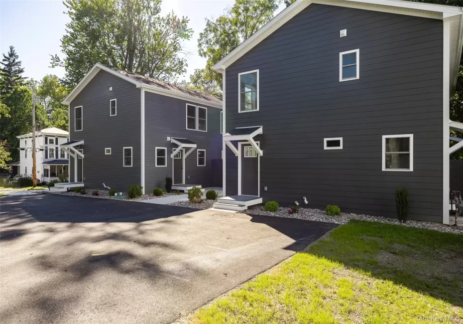 5 Douglas Street, Poughkeepsie, NY, 3 Bedrooms Bedrooms, 7 Rooms Rooms,2 BathroomsBathrooms,Residential Lease,For Rent,Douglas,0,1051351 5 Douglas Street, Poughkeepsie, NY, 3 Bedrooms Bedrooms, 7 Rooms Rooms,2 BathroomsBathrooms,Residential Lease,For Rent,Douglas,0,1051351