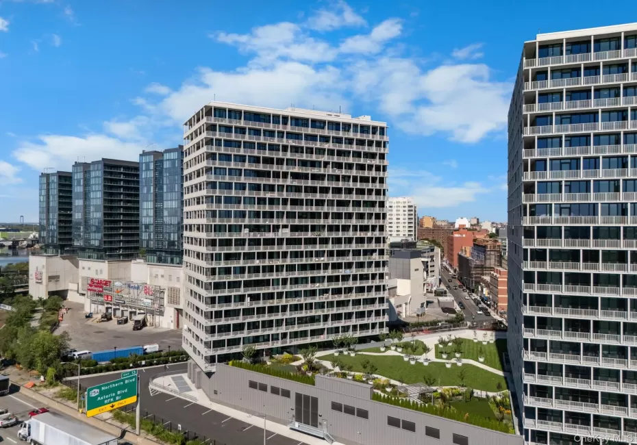 131-02A 40th Road, New York, NY, 2 Bedrooms Bedrooms, 5 Rooms Rooms,2 BathroomsBathrooms,Residential,For Rent,40th,0,904596 131-02A 40th Road, New York, NY, 2 Bedrooms Bedrooms, 5 Rooms Rooms,2 BathroomsBathrooms,Residential,For Rent,40th,0,904596