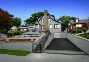 210 Rumsey Road, Yonkers, NY, 4 Bedrooms Bedrooms, 11 Rooms Rooms,3 BathroomsBathrooms,Residential Lease,For Rent,Rumsey,0,1007475 210 Rumsey Road, Yonkers, NY, 4 Bedrooms Bedrooms, 11 Rooms Rooms,3 BathroomsBathrooms,Residential Lease,For Rent,Rumsey,0,1007475