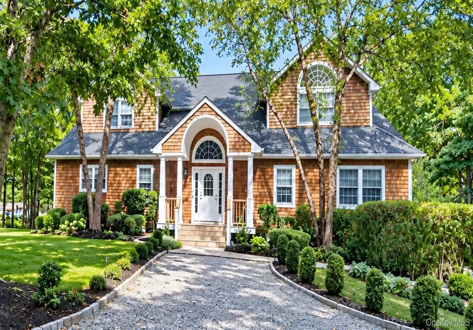 5 Emily Court, Southampton, NY, 5 Bedrooms Bedrooms, 8 Rooms Rooms,3 BathroomsBathrooms,Residential,For Rent,Emily,0,1051417 5 Emily Court, Southampton, NY, 5 Bedrooms Bedrooms, 8 Rooms Rooms,3 BathroomsBathrooms,Residential,For Rent,Emily,0,1051417