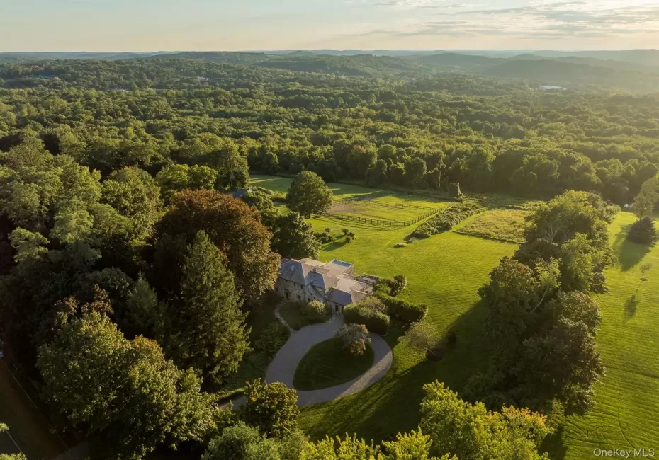 283-289, 299 Starr Ridge Road, Southeast, NY, 8 Bedrooms Bedrooms, 10 Rooms Rooms,6 BathroomsBathrooms,Residential,For Rent,Starr Ridge,0,1049294 283-289, 299 Starr Ridge Road, Southeast, NY, 8 Bedrooms Bedrooms, 10 Rooms Rooms,6 BathroomsBathrooms,Residential,For Rent,Starr Ridge,0,1049294