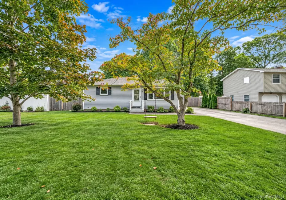 33 Pine Cone Street, Brookhaven, NY, 2 Bedrooms Bedrooms, 4 Rooms Rooms,1 BathroomBathrooms,Residential,For Rent,Pine Cone,0,1050529 33 Pine Cone Street, Brookhaven, NY, 2 Bedrooms Bedrooms, 4 Rooms Rooms,1 BathroomBathrooms,Residential,For Rent,Pine Cone,0,1050529
