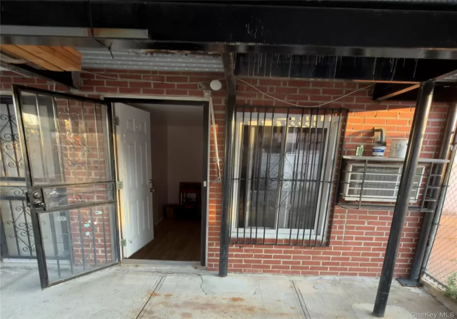 15307 77th Road, New York, NY, 1 Bedroom Bedrooms, 3 Rooms Rooms,1 BathroomBathrooms,Residential Lease,For Rent,77th,0,1051656 15307 77th Road, New York, NY, 1 Bedroom Bedrooms, 3 Rooms Rooms,1 BathroomBathrooms,Residential Lease,For Rent,77th,0,1051656