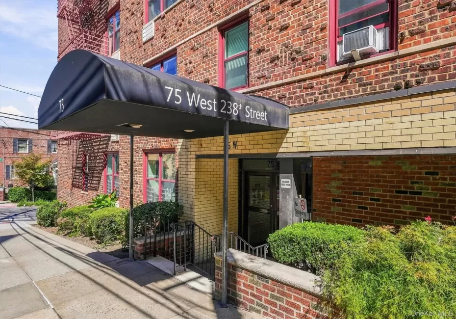 75 238TH, New York, NY, 1 Bedroom Bedrooms, 3 Rooms Rooms,1 BathroomBathrooms,Residential,For Rent,238TH,0,1051570 75 238TH, New York, NY, 1 Bedroom Bedrooms, 3 Rooms Rooms,1 BathroomBathrooms,Residential,For Rent,238TH,0,1051570