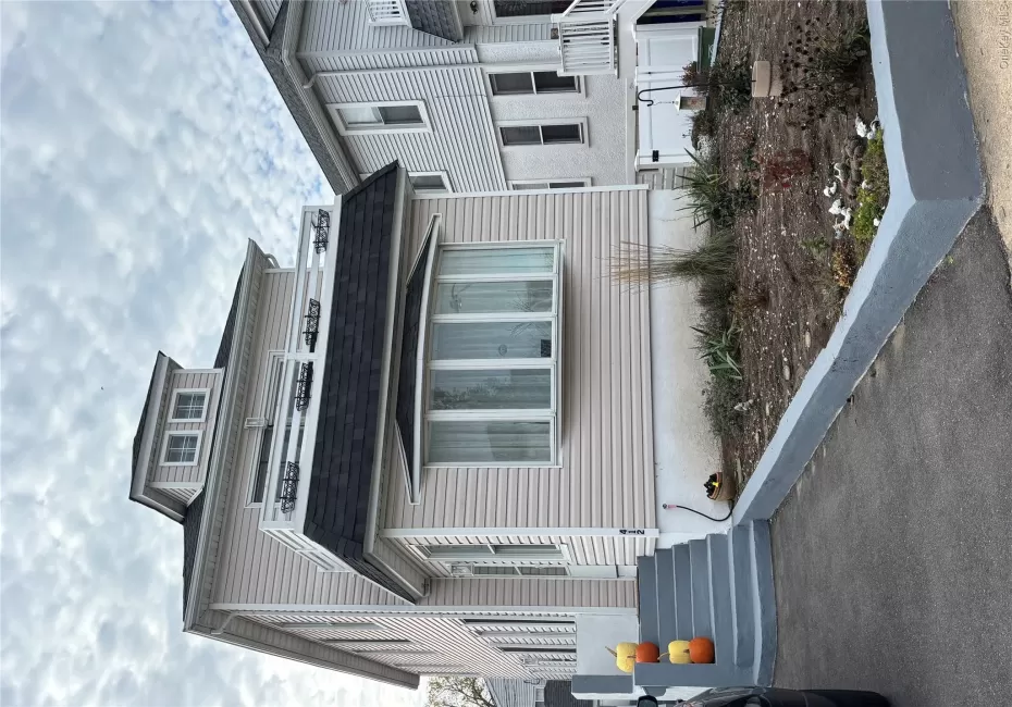 exterior exterior