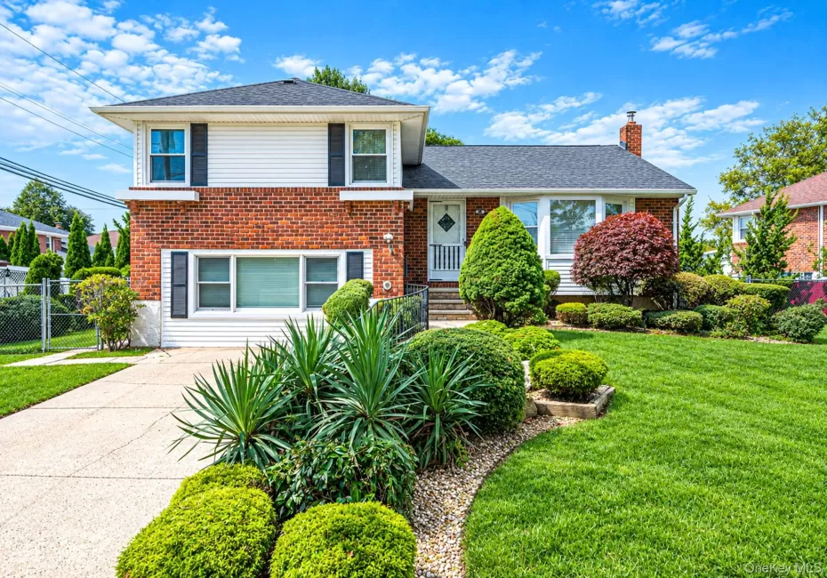 3 Rosewood Drive, Oyster Bay, NY, 4 Bedrooms Bedrooms, 8 Rooms Rooms,3 BathroomsBathrooms,Residential,For Rent,Rosewood,0,1049724 3 Rosewood Drive, Oyster Bay, NY, 4 Bedrooms Bedrooms, 8 Rooms Rooms,3 BathroomsBathrooms,Residential,For Rent,Rosewood,0,1049724