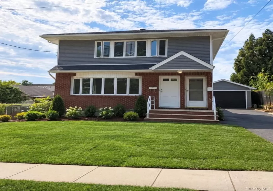 90 Madison, Hempstead, NY, 3 Bedrooms Bedrooms, 10 Rooms Rooms,2 BathroomsBathrooms,Residential Lease,For Rent,Madison,0,1051514 90 Madison, Hempstead, NY, 3 Bedrooms Bedrooms, 10 Rooms Rooms,2 BathroomsBathrooms,Residential Lease,For Rent,Madison,0,1051514