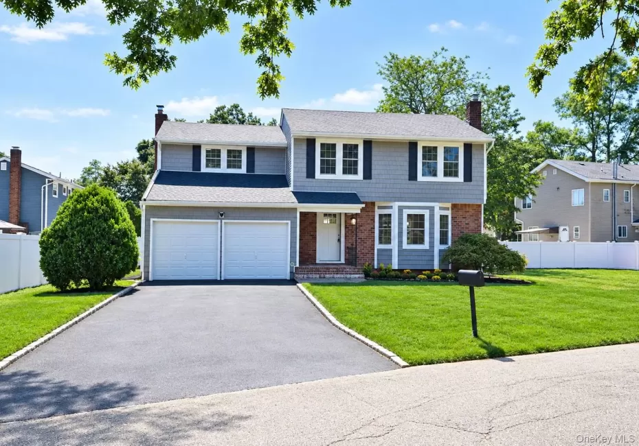 26 Tell Avenue, Babylon, NY, 4 Bedrooms Bedrooms, 8 Rooms Rooms,2 BathroomsBathrooms,Residential,For Rent,Tell,0,1051604 26 Tell Avenue, Babylon, NY, 4 Bedrooms Bedrooms, 8 Rooms Rooms,2 BathroomsBathrooms,Residential,For Rent,Tell,0,1051604