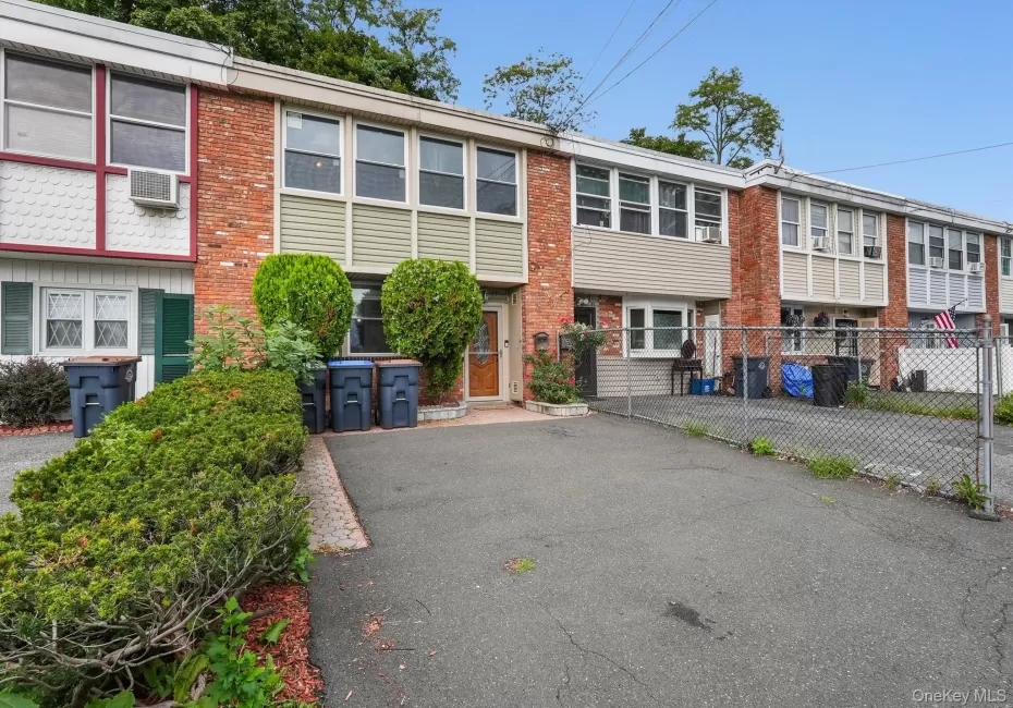 47 Hillside Avenue, Haverstraw, NY, 4 Bedrooms Bedrooms, 8 Rooms Rooms,1 BathroomBathrooms,Residential,For Rent,Hillside,0,1051408 47 Hillside Avenue, Haverstraw, NY, 4 Bedrooms Bedrooms, 8 Rooms Rooms,1 BathroomBathrooms,Residential,For Rent,Hillside,0,1051408