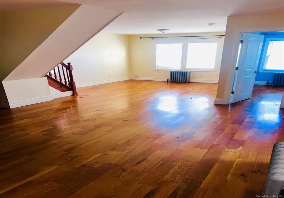 190-60 111th Avenue, New York, NY, 4 Bedrooms Bedrooms, 6 Rooms Rooms,1 BathroomBathrooms,Residential,For Rent,111th,0,1051688 190-60 111th Avenue, New York, NY, 4 Bedrooms Bedrooms, 6 Rooms Rooms,1 BathroomBathrooms,Residential,For Rent,111th,0,1051688