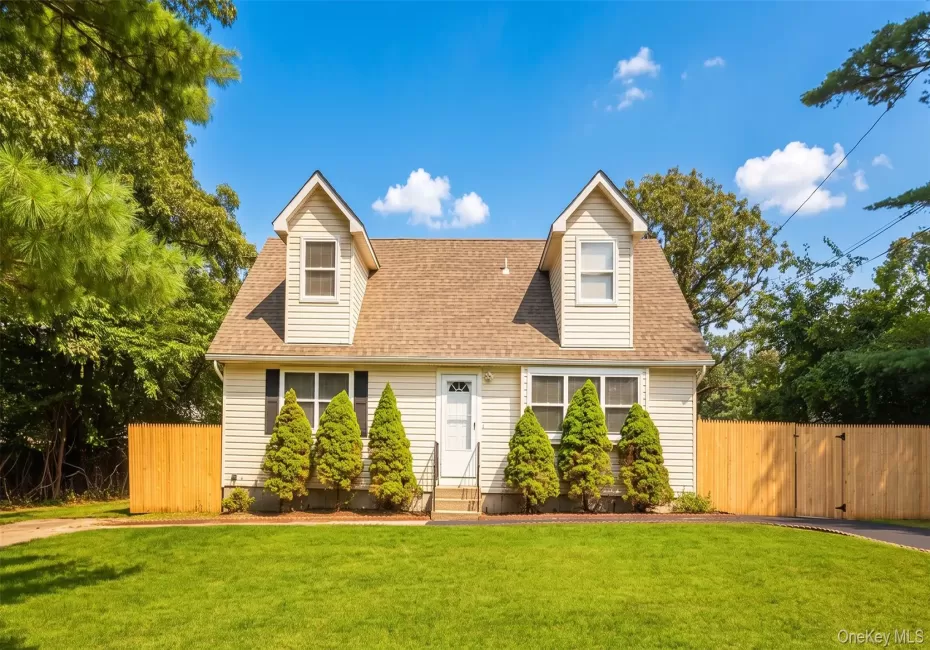 35 Cedar Lane, Brookhaven, NY, 4 Bedrooms Bedrooms, 7 Rooms Rooms,3 BathroomsBathrooms,Residential,For Rent,Cedar,0,1051762 35 Cedar Lane, Brookhaven, NY, 4 Bedrooms Bedrooms, 7 Rooms Rooms,3 BathroomsBathrooms,Residential,For Rent,Cedar,0,1051762