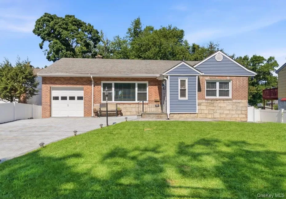 197 Saint Johns Avenue, Yonkers, NY, 3 Bedrooms Bedrooms, 10 Rooms Rooms,3 BathroomsBathrooms,Residential,For Rent,Saint Johns,0,1051116 197 Saint Johns Avenue, Yonkers, NY, 3 Bedrooms Bedrooms, 10 Rooms Rooms,3 BathroomsBathrooms,Residential,For Rent,Saint Johns,0,1051116