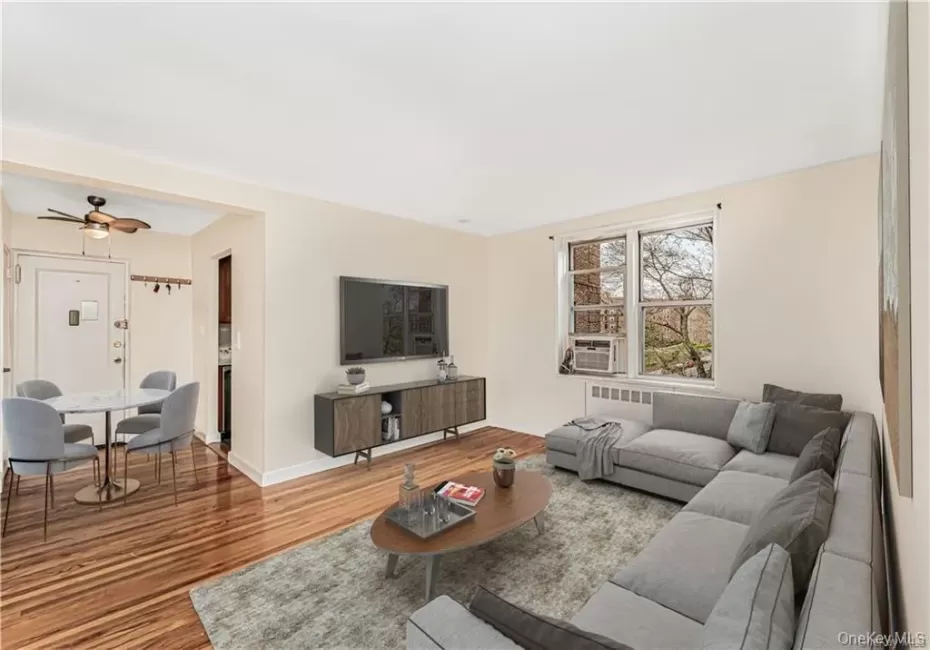 5610 Netherland Avenue, New York, NY, 2 Bedrooms Bedrooms, 4 Rooms Rooms,1 BathroomBathrooms,Residential,For Rent,Netherland,0,1051788 5610 Netherland Avenue, New York, NY, 2 Bedrooms Bedrooms, 4 Rooms Rooms,1 BathroomBathrooms,Residential,For Rent,Netherland,0,1051788