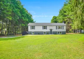 36 Bronson Road, Beekman, NY, 3 Bedrooms Bedrooms, 9 Rooms Rooms,2 BathroomsBathrooms,Residential,For Rent,Bronson,0,1051437 36 Bronson Road, Beekman, NY, 3 Bedrooms Bedrooms, 9 Rooms Rooms,2 BathroomsBathrooms,Residential,For Rent,Bronson,0,1051437