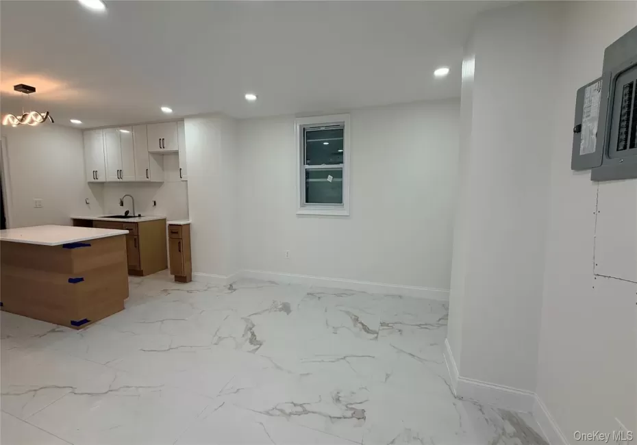 1931 Mayflower Avenue, New York, NY, 3 Bedrooms Bedrooms, 6 Rooms Rooms,2 BathroomsBathrooms,Residential Lease,For Rent,Mayflower,0,1051956 1931 Mayflower Avenue, New York, NY, 3 Bedrooms Bedrooms, 6 Rooms Rooms,2 BathroomsBathrooms,Residential Lease,For Rent,Mayflower,0,1051956