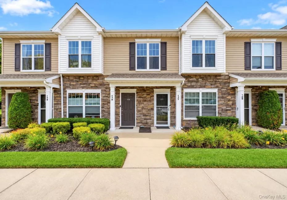 178 Ashley Court, Islip, NY, 2 Bedrooms Bedrooms, 6 Rooms Rooms,2 BathroomsBathrooms,Residential,For Rent,Ashley,0,1027276 178 Ashley Court, Islip, NY, 2 Bedrooms Bedrooms, 6 Rooms Rooms,2 BathroomsBathrooms,Residential,For Rent,Ashley,0,1027276