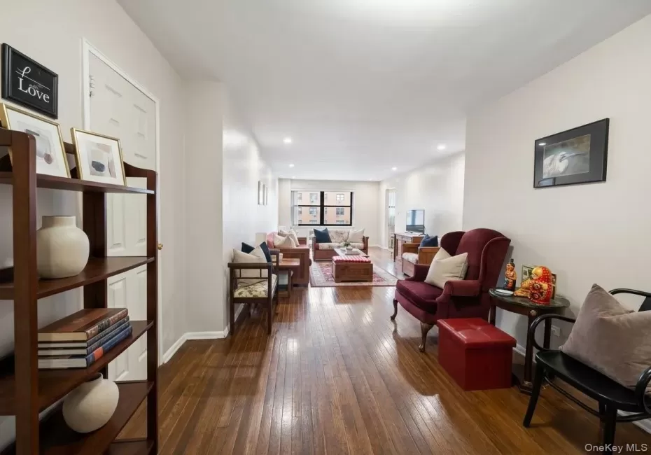 9430 60th Avenue, New York, NY, 3 Bedrooms Bedrooms, 6 Rooms Rooms,1 BathroomBathrooms,Residential,For Rent,60th,0,1051995 9430 60th Avenue, New York, NY, 3 Bedrooms Bedrooms, 6 Rooms Rooms,1 BathroomBathrooms,Residential,For Rent,60th,0,1051995