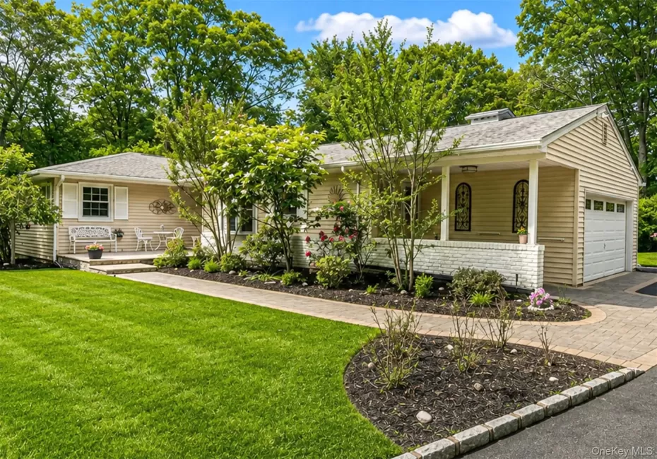 15 Cliff Road, Brookhaven, NY, 3 Bedrooms Bedrooms, 8 Rooms Rooms,2 BathroomsBathrooms,Residential,For Rent,Cliff,0,1050046 15 Cliff Road, Brookhaven, NY, 3 Bedrooms Bedrooms, 8 Rooms Rooms,2 BathroomsBathrooms,Residential,For Rent,Cliff,0,1050046