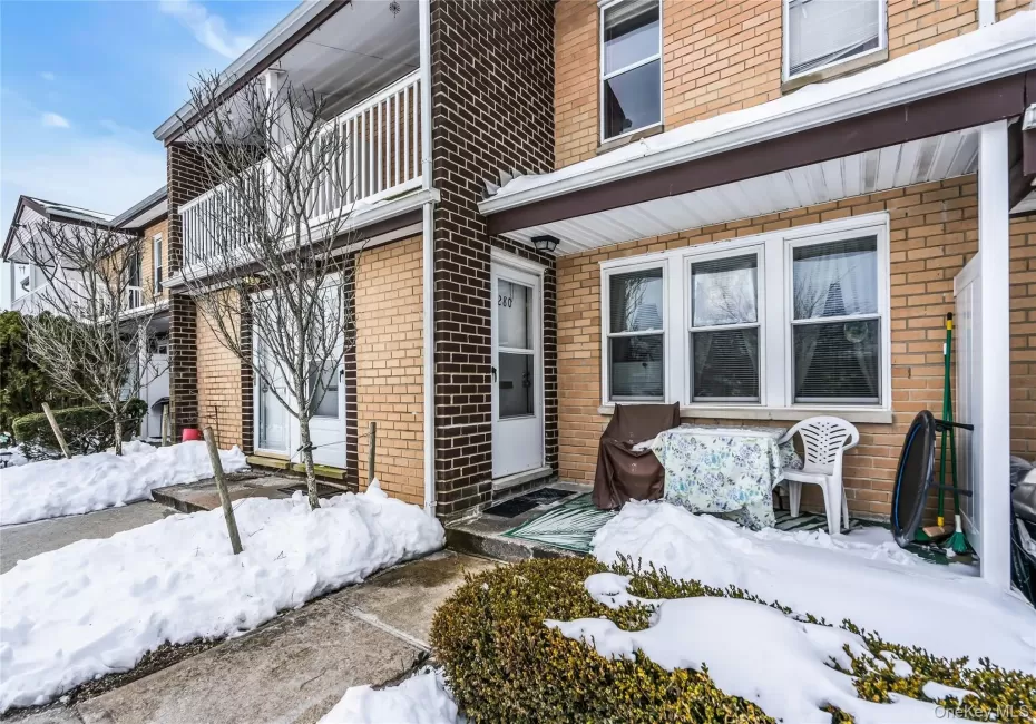 280 Artist Lake Drive, Brookhaven, NY, 1 Bedroom Bedrooms, 3 Rooms Rooms,1 BathroomBathrooms,Residential,For Rent,Artist Lake,0,956957 280 Artist Lake Drive, Brookhaven, NY, 1 Bedroom Bedrooms, 3 Rooms Rooms,1 BathroomBathrooms,Residential,For Rent,Artist Lake,0,956957