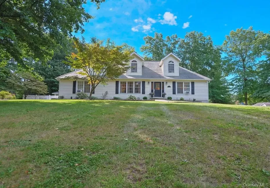 2 Panther Lane, Shawangunk, NY, 5 Bedrooms Bedrooms, 11 Rooms Rooms,2 BathroomsBathrooms,Residential,For Rent,Panther,0,1049441 2 Panther Lane, Shawangunk, NY, 5 Bedrooms Bedrooms, 11 Rooms Rooms,2 BathroomsBathrooms,Residential,For Rent,Panther,0,1049441