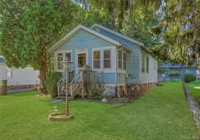 38 Allison Avenue, Stony Point, NY, 3 Bedrooms Bedrooms, 6 Rooms Rooms,1 BathroomBathrooms,Residential,For Rent,Allison,0,1021544 38 Allison Avenue, Stony Point, NY, 3 Bedrooms Bedrooms, 6 Rooms Rooms,1 BathroomBathrooms,Residential,For Rent,Allison,0,1021544