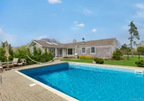 62 Bayfield Lane, Southampton, NY, 3 Bedrooms Bedrooms, 8 Rooms Rooms,3 BathroomsBathrooms,Residential Lease,For Rent,Bayfield,0,1051638 62 Bayfield Lane, Southampton, NY, 3 Bedrooms Bedrooms, 8 Rooms Rooms,3 BathroomsBathrooms,Residential Lease,For Rent,Bayfield,0,1051638