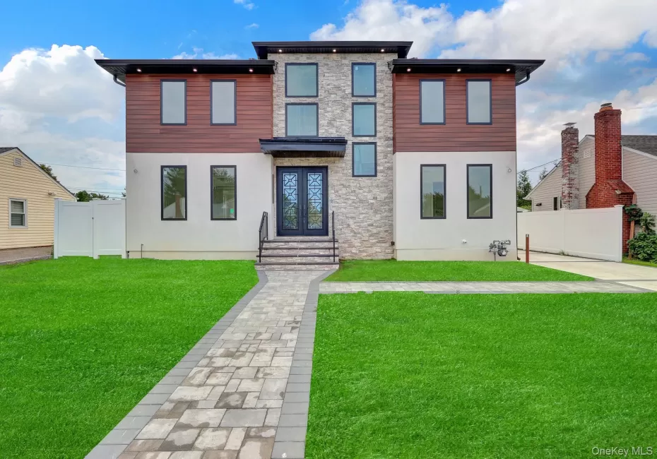 81 End Avenue, Oyster Bay, NY, 5 Bedrooms Bedrooms, 5 Rooms Rooms,4 BathroomsBathrooms,Residential,For Rent,End,0,1052273 81 End Avenue, Oyster Bay, NY, 5 Bedrooms Bedrooms, 5 Rooms Rooms,4 BathroomsBathrooms,Residential,For Rent,End,0,1052273