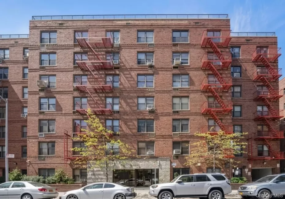 133-17 Sanford Avenue, New York, NY, 1 Bedroom Bedrooms, 3 Rooms Rooms,1 BathroomBathrooms,Residential,For Rent,Sanford,0,1052290 133-17 Sanford Avenue, New York, NY, 1 Bedroom Bedrooms, 3 Rooms Rooms,1 BathroomBathrooms,Residential,For Rent,Sanford,0,1052290