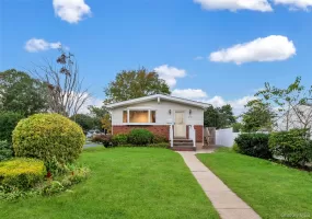 423 Westview Avenue, Babylon, NY, 3 Bedrooms Bedrooms, 6 Rooms Rooms,2 BathroomsBathrooms,Residential,For Rent,Westview,0,1051894 423 Westview Avenue, Babylon, NY, 3 Bedrooms Bedrooms, 6 Rooms Rooms,2 BathroomsBathrooms,Residential,For Rent,Westview,0,1051894