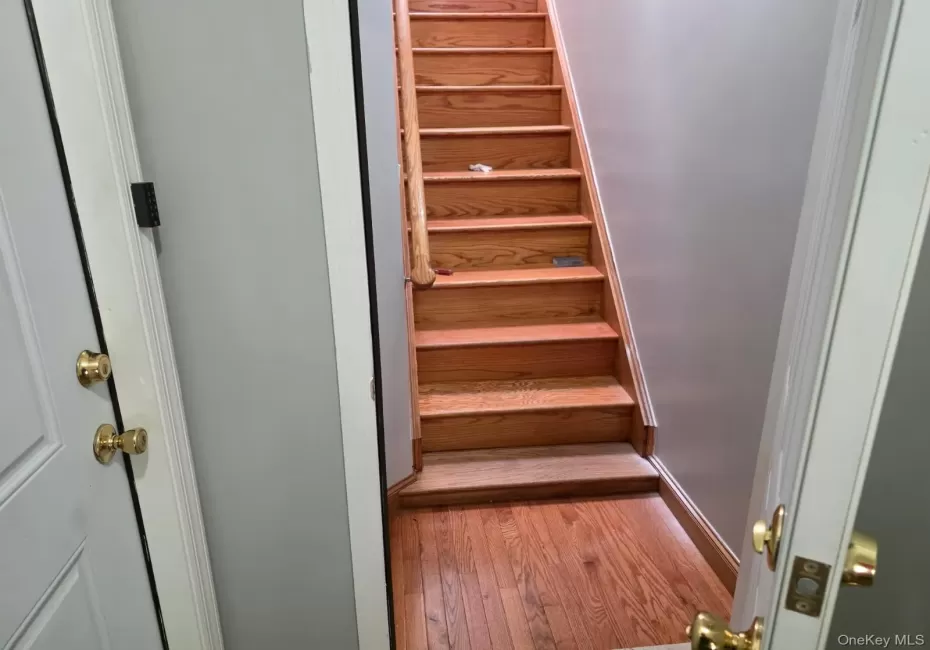 102-16 Park Ln S, New York, NY, 3 Bedrooms Bedrooms, 4 Rooms Rooms,1 BathroomBathrooms,Residential Lease,For Rent,Park Ln S,0,1052456 102-16 Park Ln S, New York, NY, 3 Bedrooms Bedrooms, 4 Rooms Rooms,1 BathroomBathrooms,Residential Lease,For Rent,Park Ln S,0,1052456